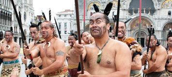 te waka huia