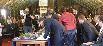 signing