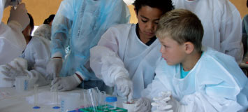 Children participating in science and technology wānanga